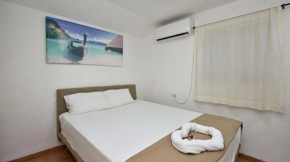 רוגע בעמק - לוגו